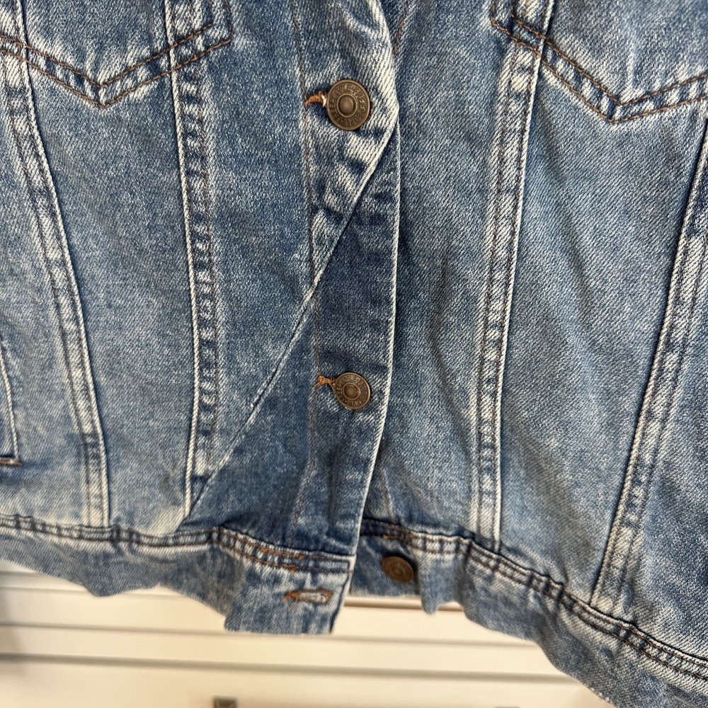 Free People Rumors Blue Denim Jean Jacket In Medium Indigo Women's Sz L - Picture 4 of 8